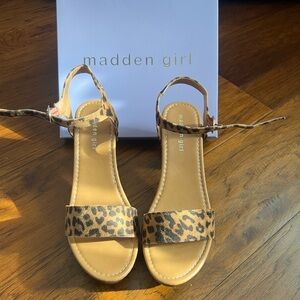 Leopard print heeled sandals